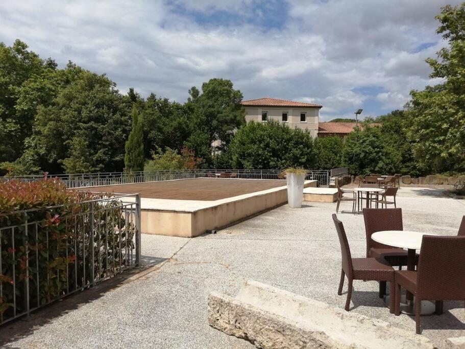 Le Soleil D Eugenie Appartement Dans Residence Avec Piscine Commune Pres De Carcassonne Olonzac Экстерьер фото