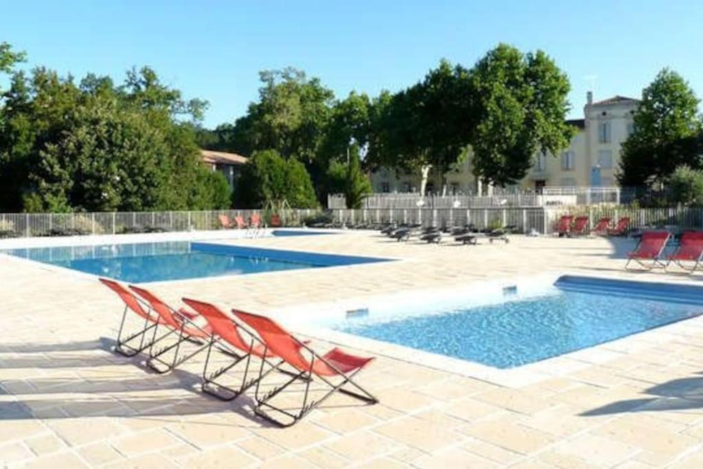 Le Soleil D Eugenie Appartement Dans Residence Avec Piscine Commune Pres De Carcassonne Olonzac Экстерьер фото